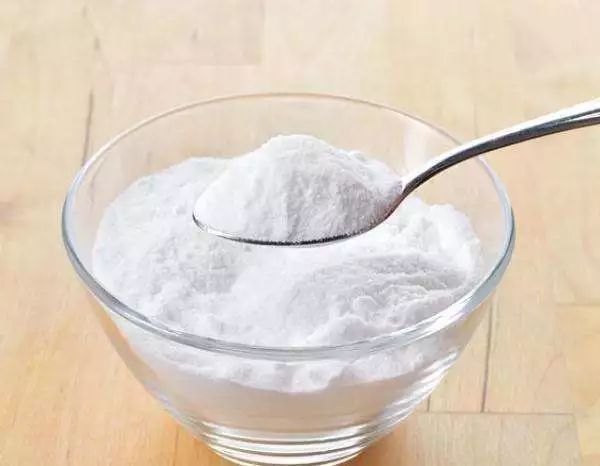 饮水机桶子里面脏怎么洗得干净,家用饮水机如何彻底清洁