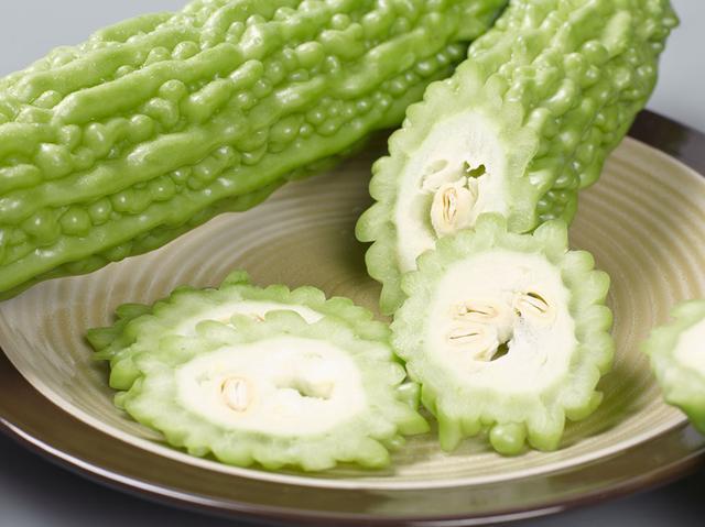 乖乖女高烧起红疹，确诊后痛哭不已，提醒：她的坏习惯很多人都有