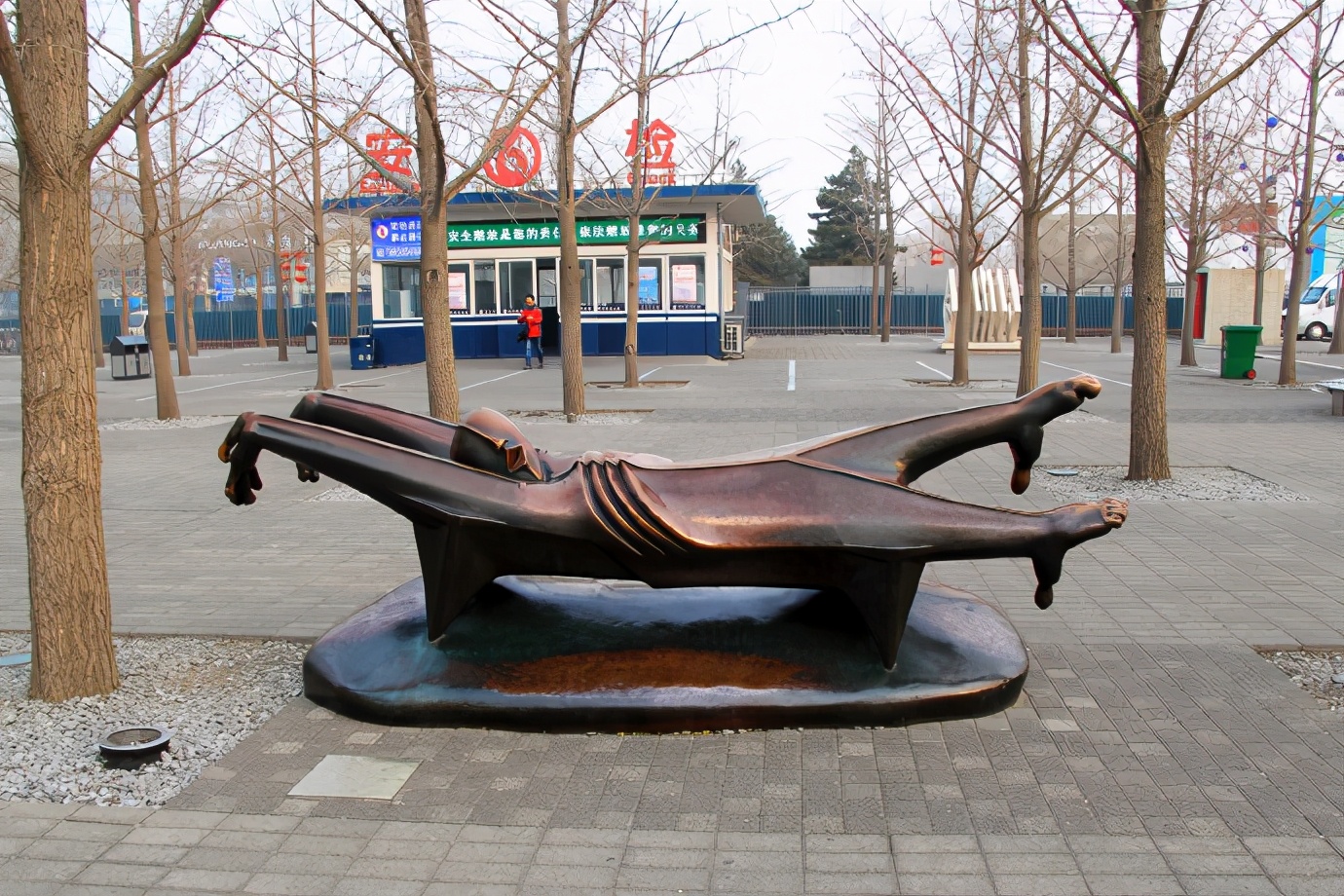 北京鸟巢附近雕塑,鸟巢雕塑效果图