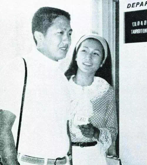 郑佩佩怀孕8次,郑佩佩的一生恋情