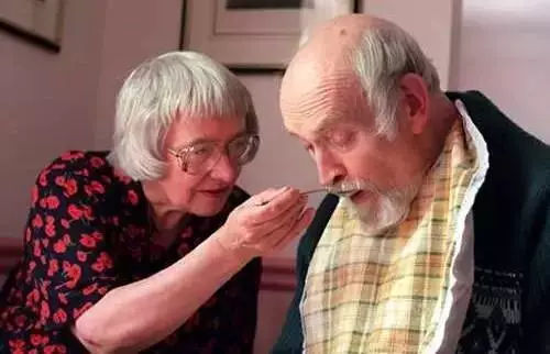 重疾险买保障型还是储蓄,重疾险买人寿保险怎么样