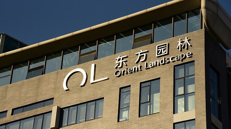 给外国曾捐96亿做慈善如今却逼员工离职还签霸王协议？