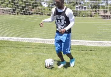 10分钟7个提高球感的控球练习,9个初学者控球动作