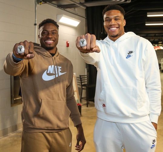 字母哥东契奇谁是联盟第一人,字母哥约基奇联盟第一人