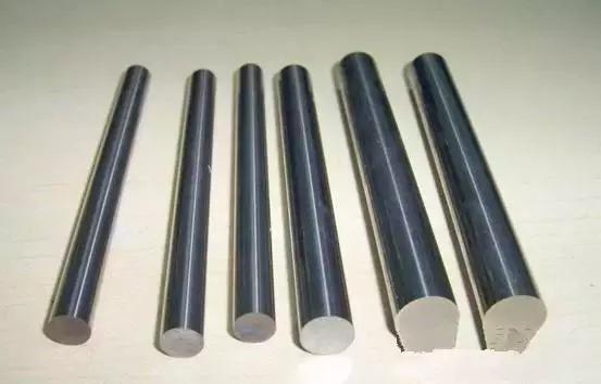 钢结构圆钢水平支撑节点图,钢结构屋顶防雷圆钢做法