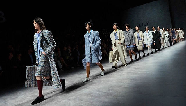 职场女性适合穿什么,30岁职场女性应该怎么穿有气场