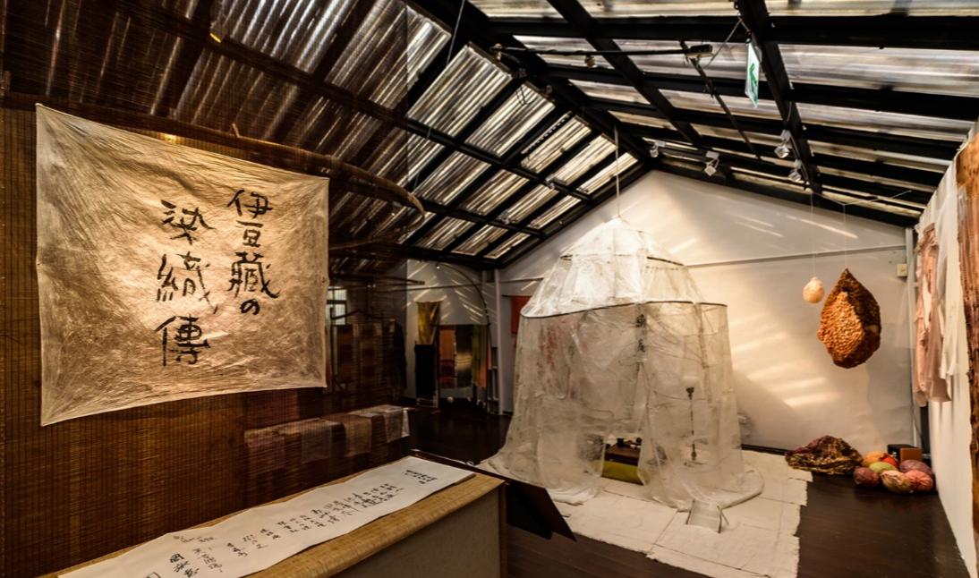 在古迹茶馆紫藤庐里--品一杯岁月的茶