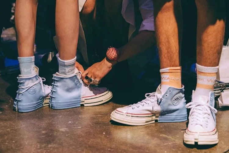 回力与飞跃有什么区别,回力帆布鞋和匡威的有什么区别