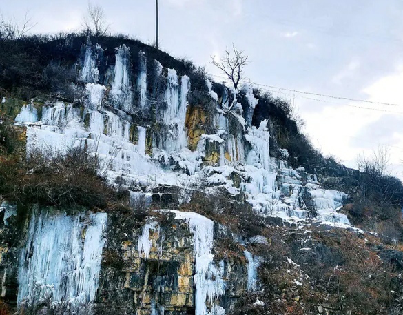 祖国山水美如画太行大峡谷看冰挂,太行观看冰挂自驾游详细路线