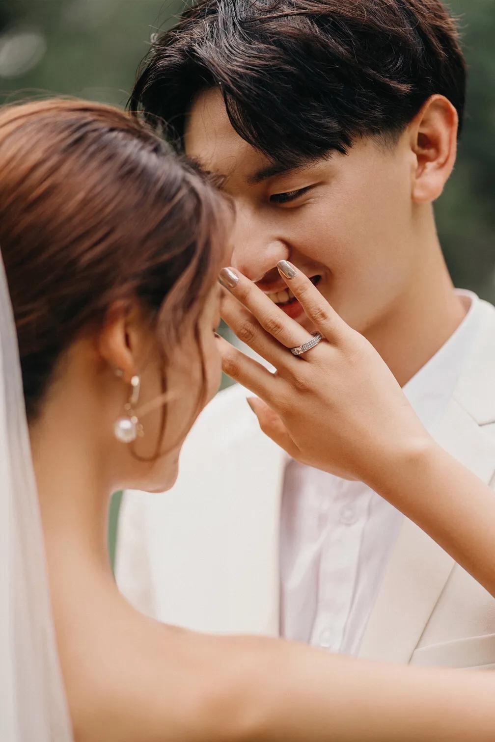 婚纱照选片是线上好还是现场好,用什么看图软件进行婚纱照选片