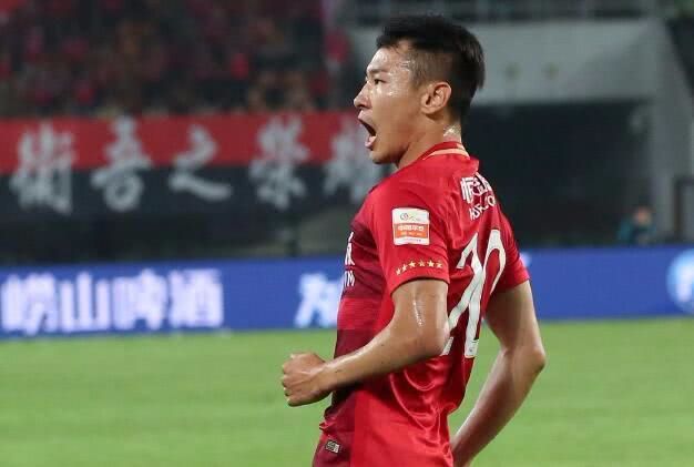 从于汉超到新球场，许家印做得这一步实在太高了