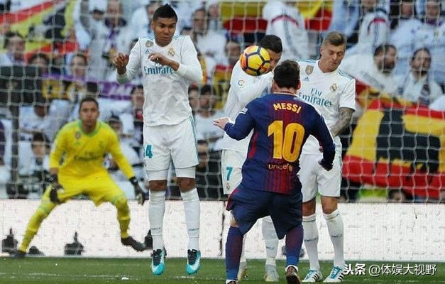 梅西十大技术,梅西连续3年中场大师