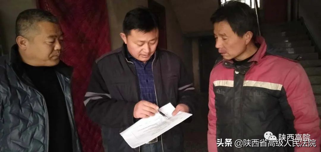 扶贫路上的攀登者——赵凤龙