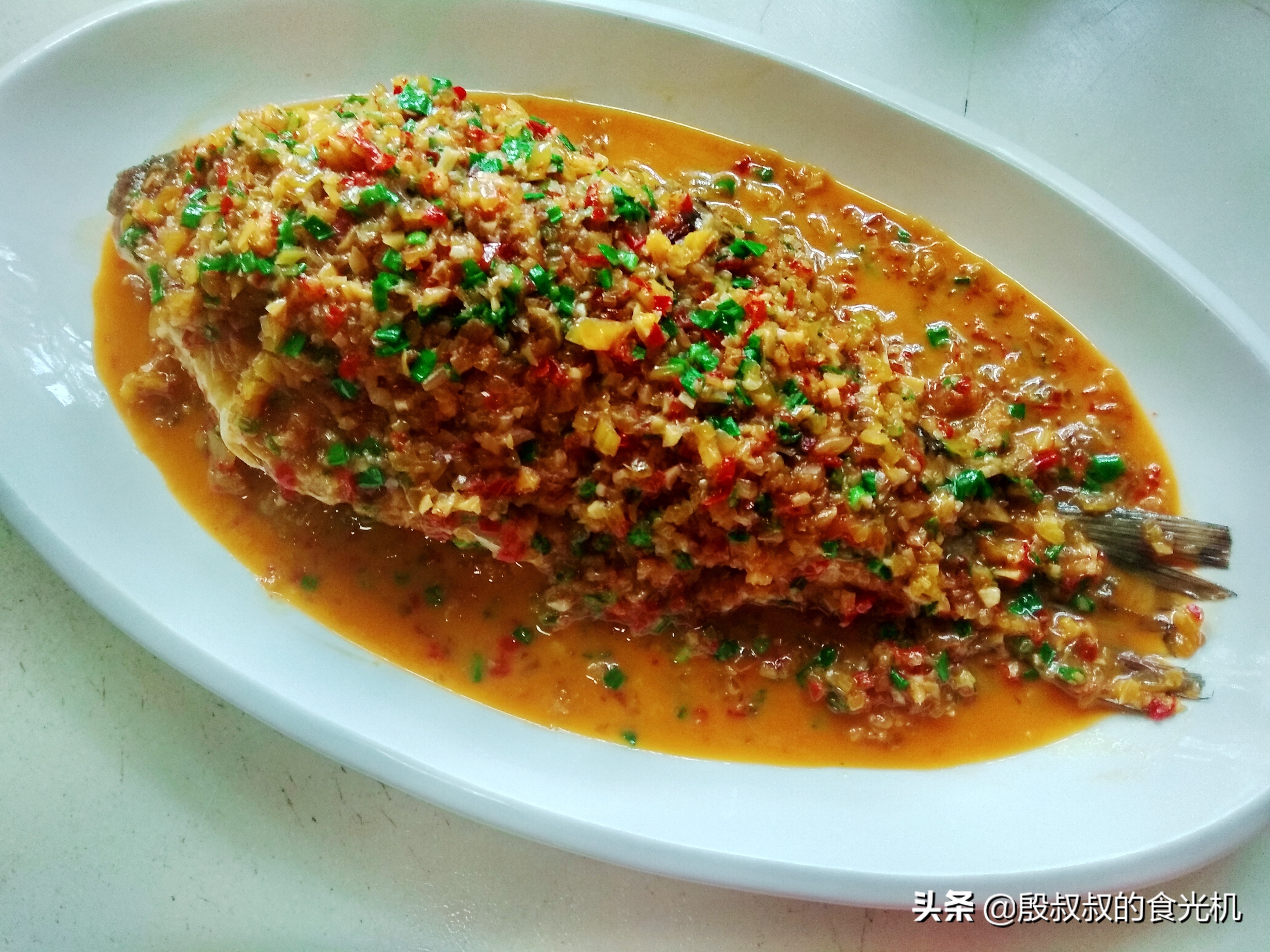 四川泡菜酸水加鲫鱼,泡菜鲫鱼做法四川名菜