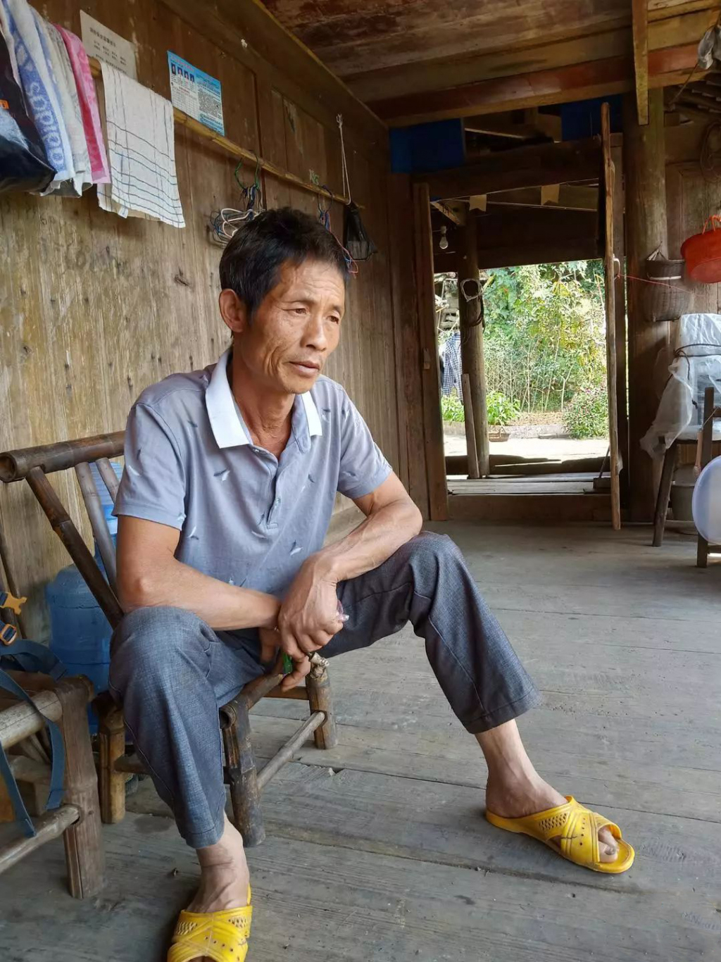 网红乞丐哥的没落人生,网红乞丐哥拐卖的女孩子