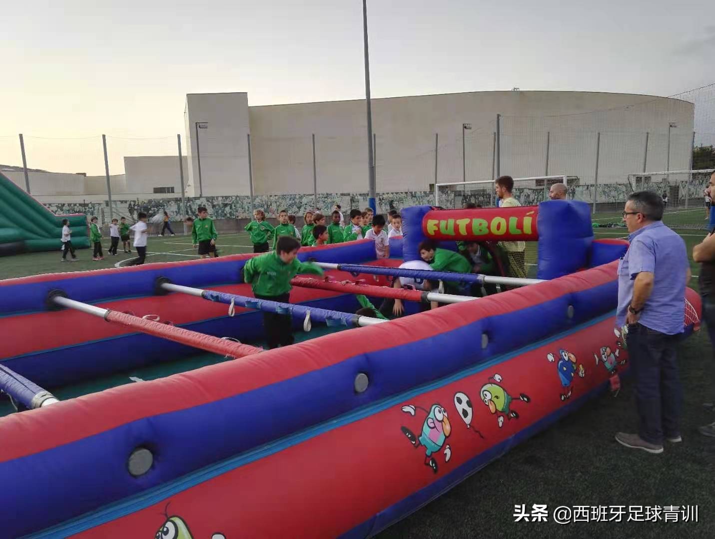 足球俱乐部的重要性,足球俱乐部公益活动