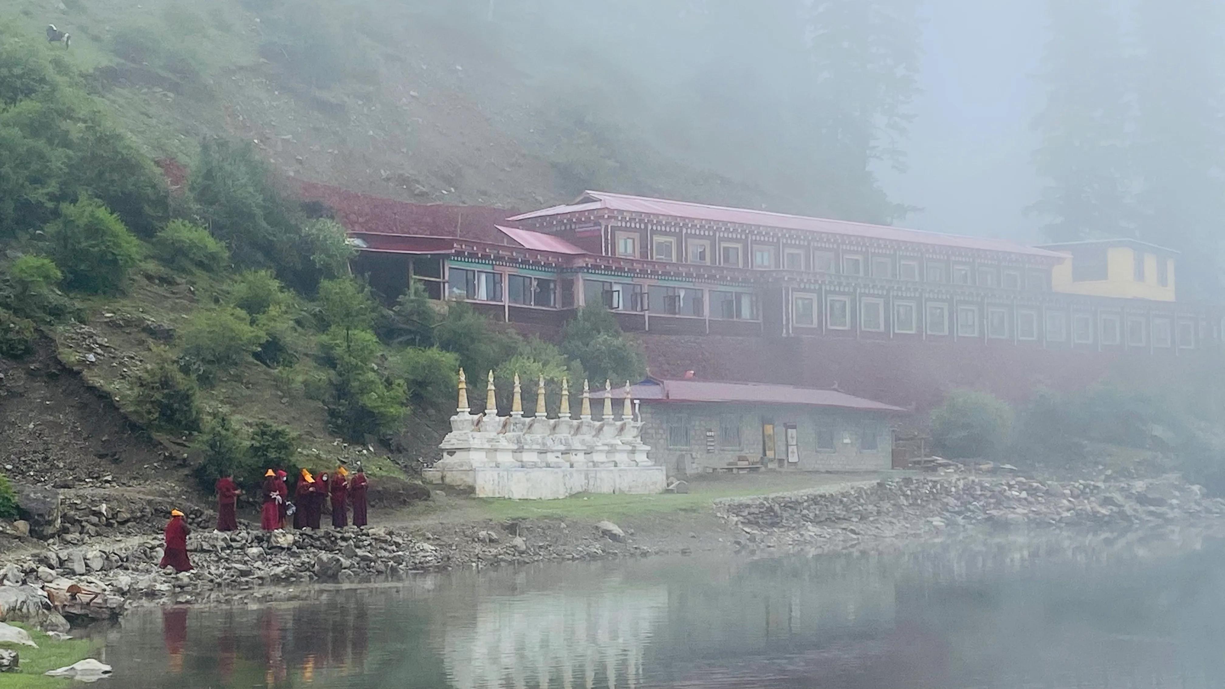 2021版藏区旅行攻略图,11月川西甘孜州三日游