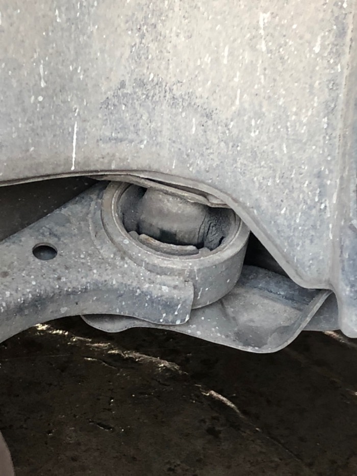 06款奔驰s600值不值得买,月薪5000有没有必要买bba