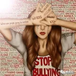 和克林顿婚外恋被网络*力暴**险自杀，20年后，她勇敢说出真相