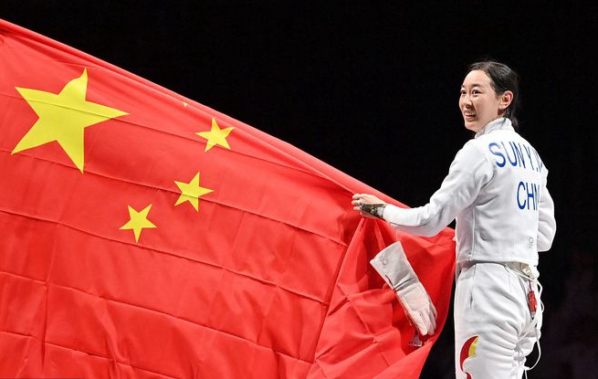 点燃奥运,点燃奥林匹克圣火女性