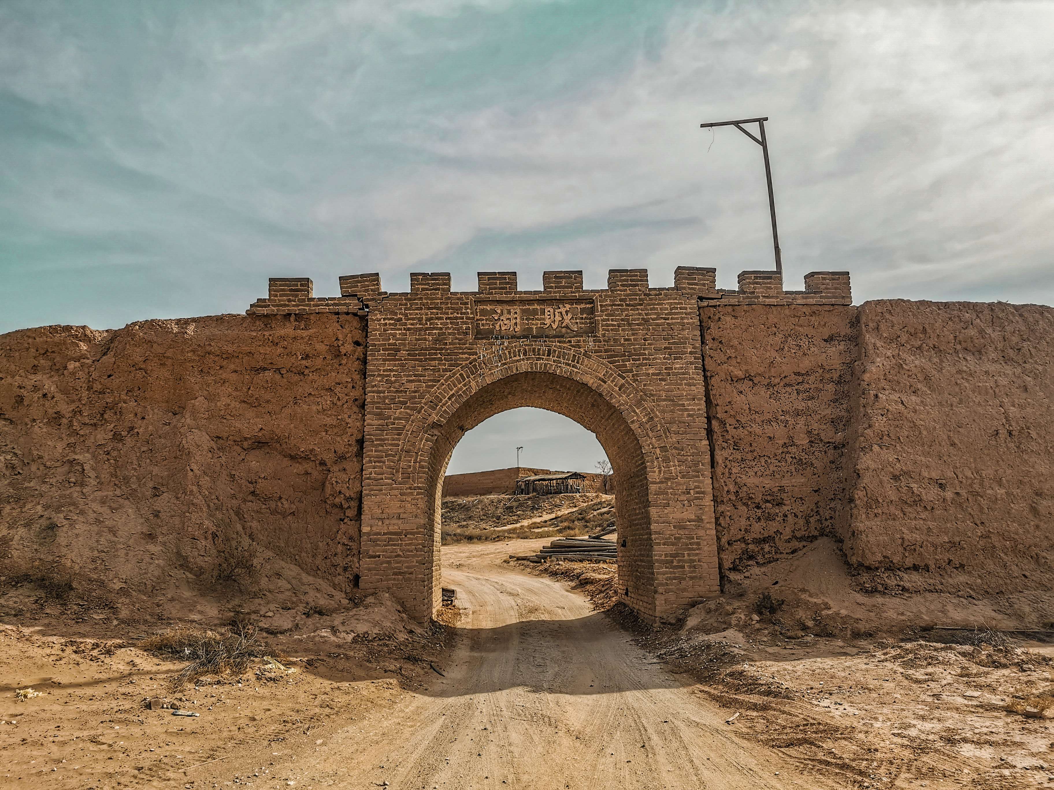 毛乌素沙漠自驾游路线,银川周边自驾沙漠