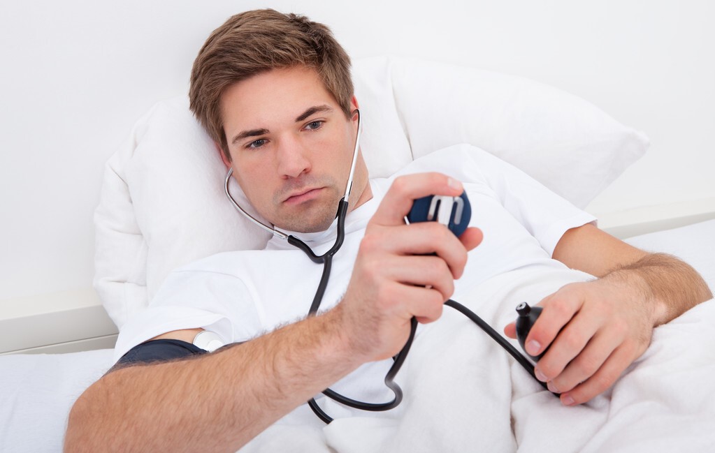 刚开始血压高要吃哪种药好,血压低压高要吃什么