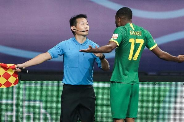 中超金哨最新比赛,中超金哨错判跌落神坛