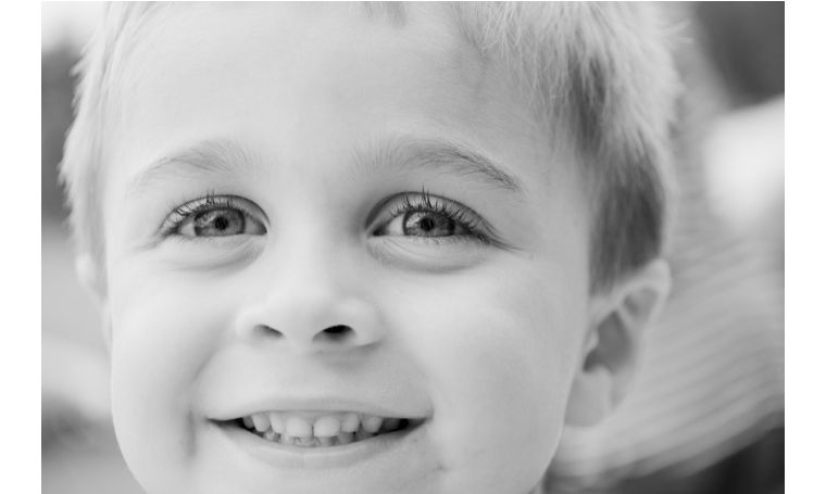 3岁宝宝满口小黑牙怎么办,3岁的孩子满嘴黑牙该怎么办