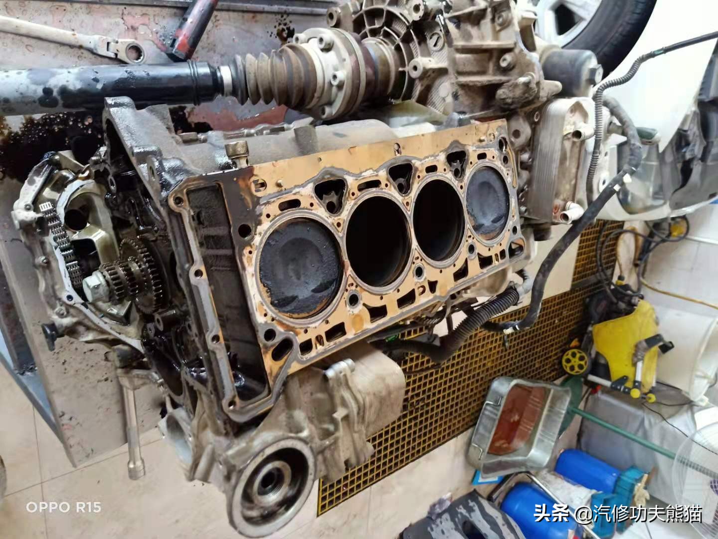 爱车养护烧机油要趁早治理,爱车烧机油