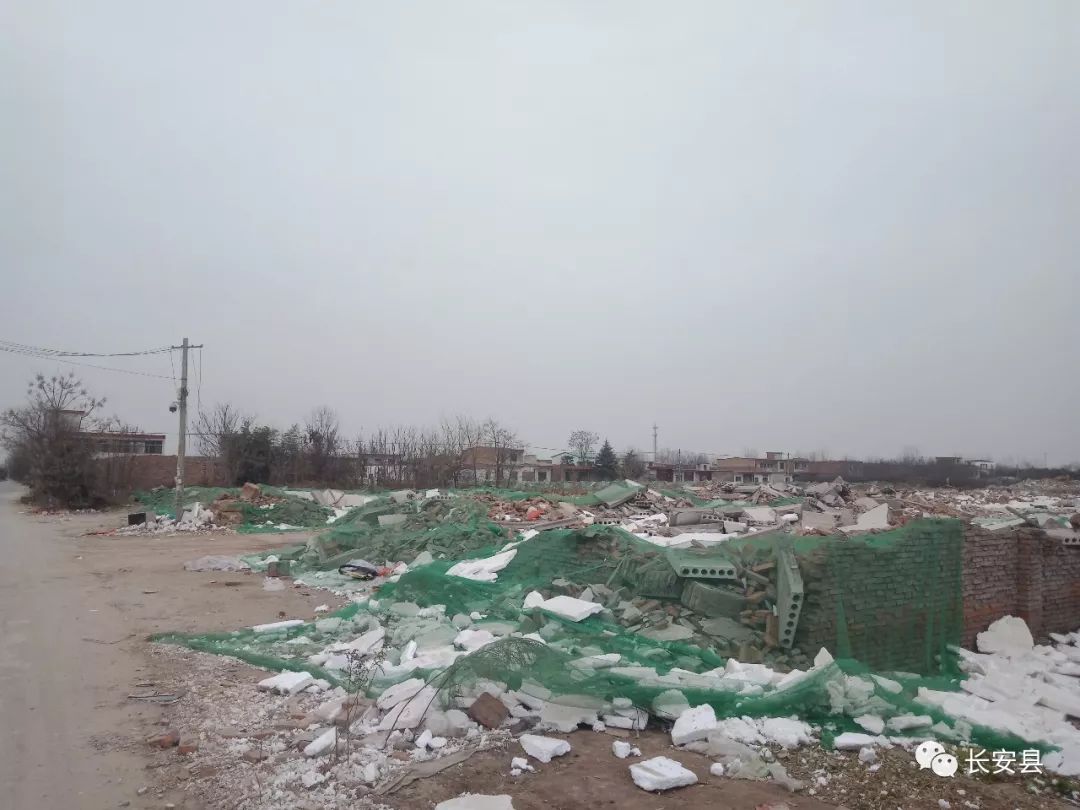 西安即将消失的村落千户村,西安市被废弃的村子