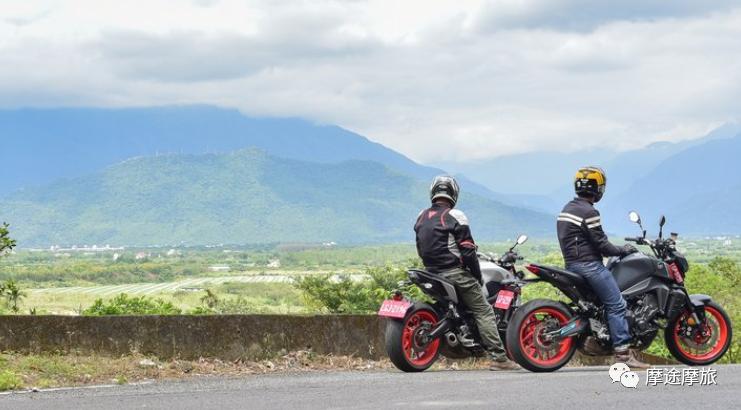 老款雅马哈mt09极速测评,雅马哈mt09三缸试驾