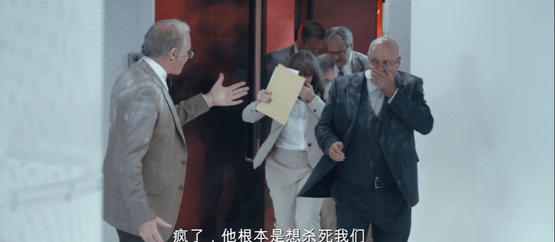 63岁苗侨伟依旧帅气，新剧收视率直达2.2亿！演技“吊打”男主