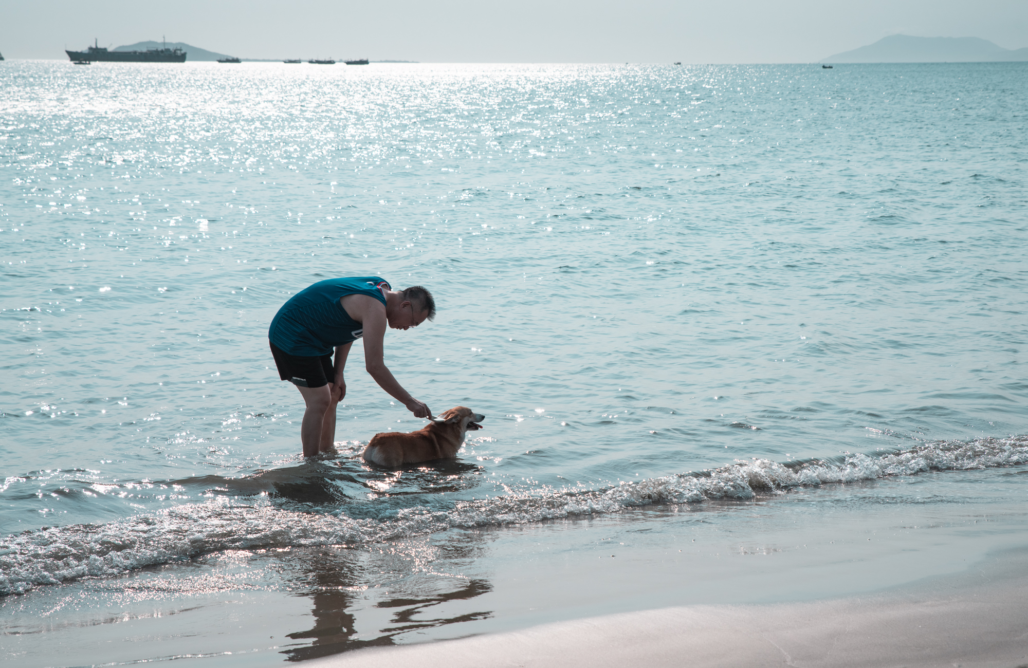 三亚的三亚湾风景如何,三亚市三亚湾海滩状况如何
