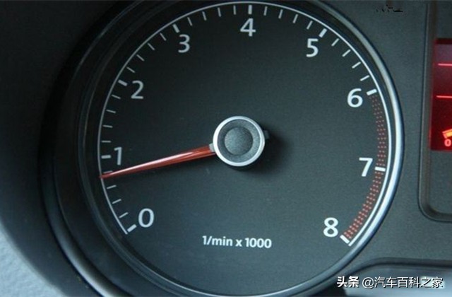 汽车怠速有时偏低有时正常怎么办,汽车怠速偏低抖动什么原因