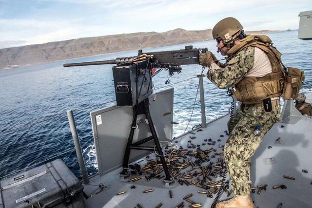 现在特种兵的牛逼装备,上天入地无所不能的特种兵