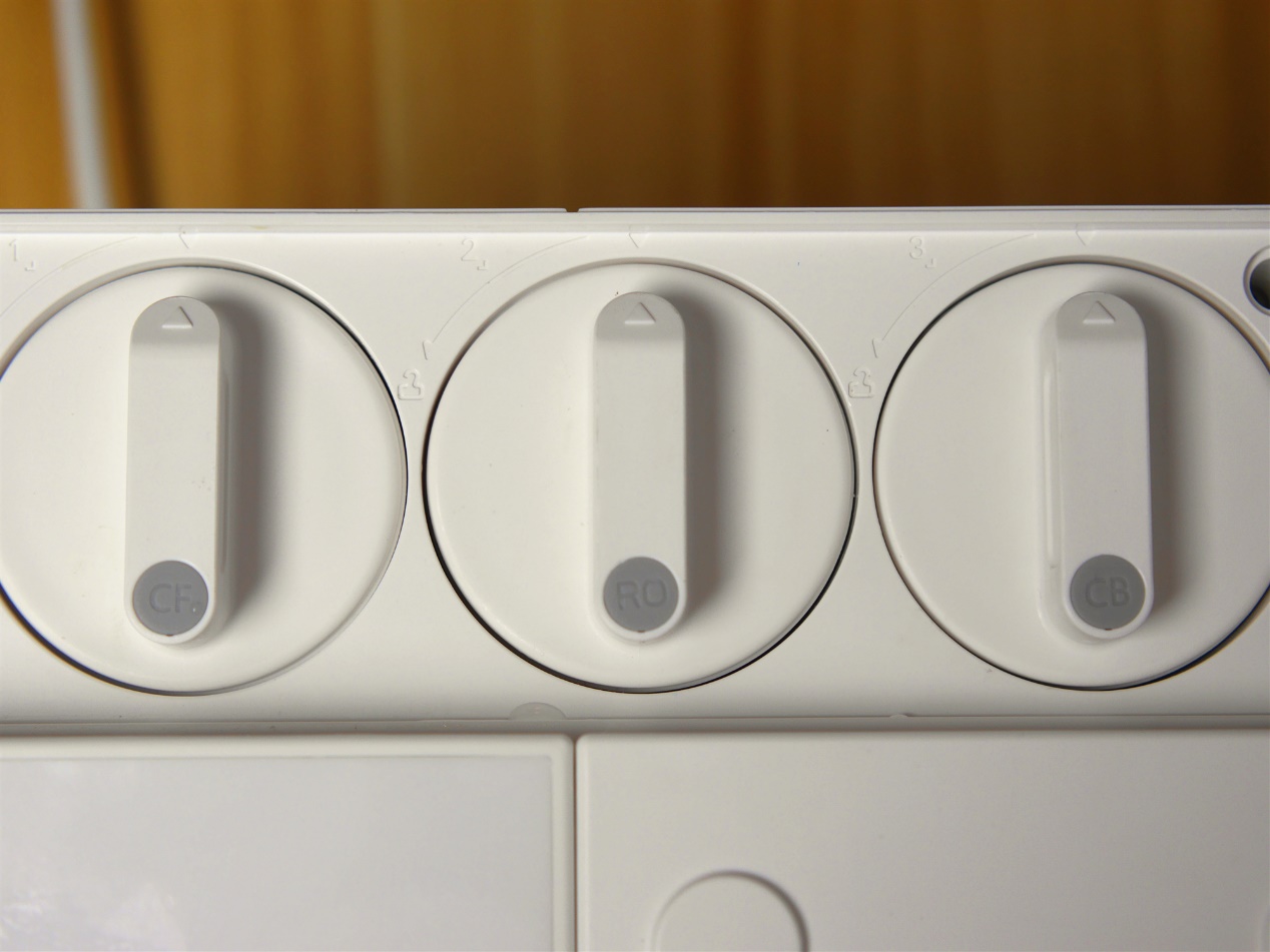 把纯水机从厨房搬到桌面上,小米优点酷吧让孩子喝上有温度的纯水