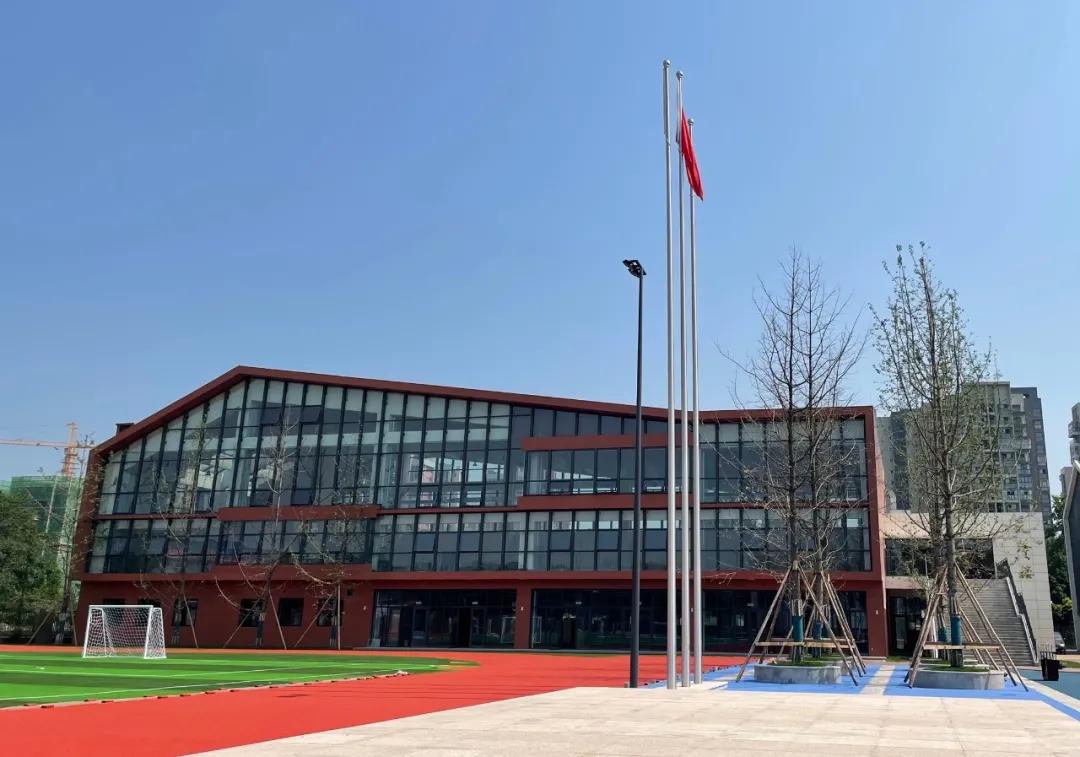 新都区新建的小学,新都中学新校区什么时候投入使用