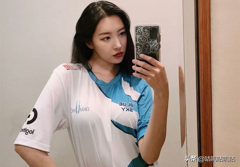 再破次元壁！宣美为DWG应援，秦昊召唤师峡谷“爬山”