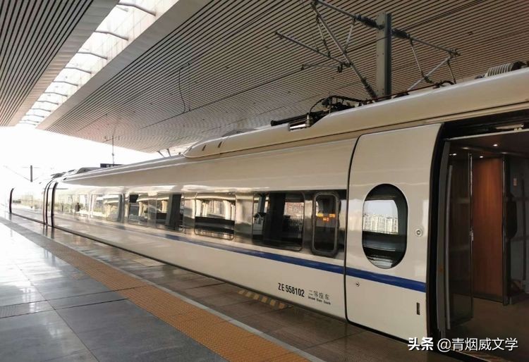 带上思念去远方图片,带上思念去远方朗读