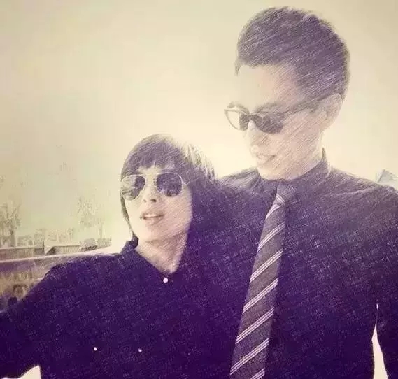 李佳多少岁嫁给靳东的,李佳结过几次婚