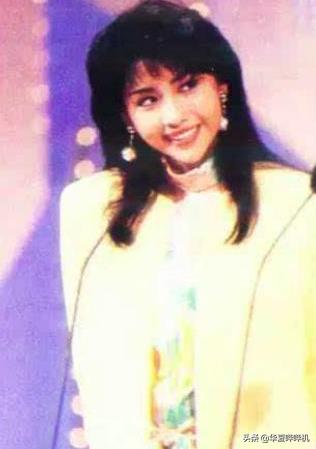 腼腆富豪追求女生,低调富豪与拜金女相亲视频