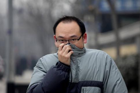 为什么有屁放不出？都是身体在报警！出现这种屁，可能是肠癌信号