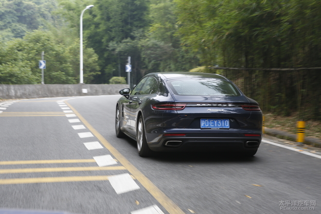 保时捷panamera混动深度测试 (全新保时捷panamera4s 2.9t试驾感受)