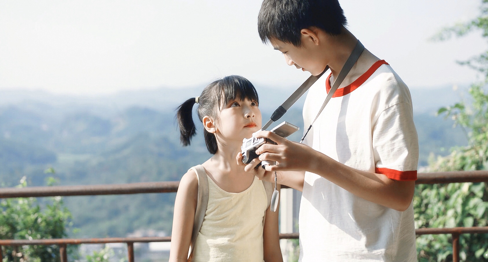 年仅10岁的她，成为今夏最耀眼的“戏精”，王圣迪时尚大片出炉