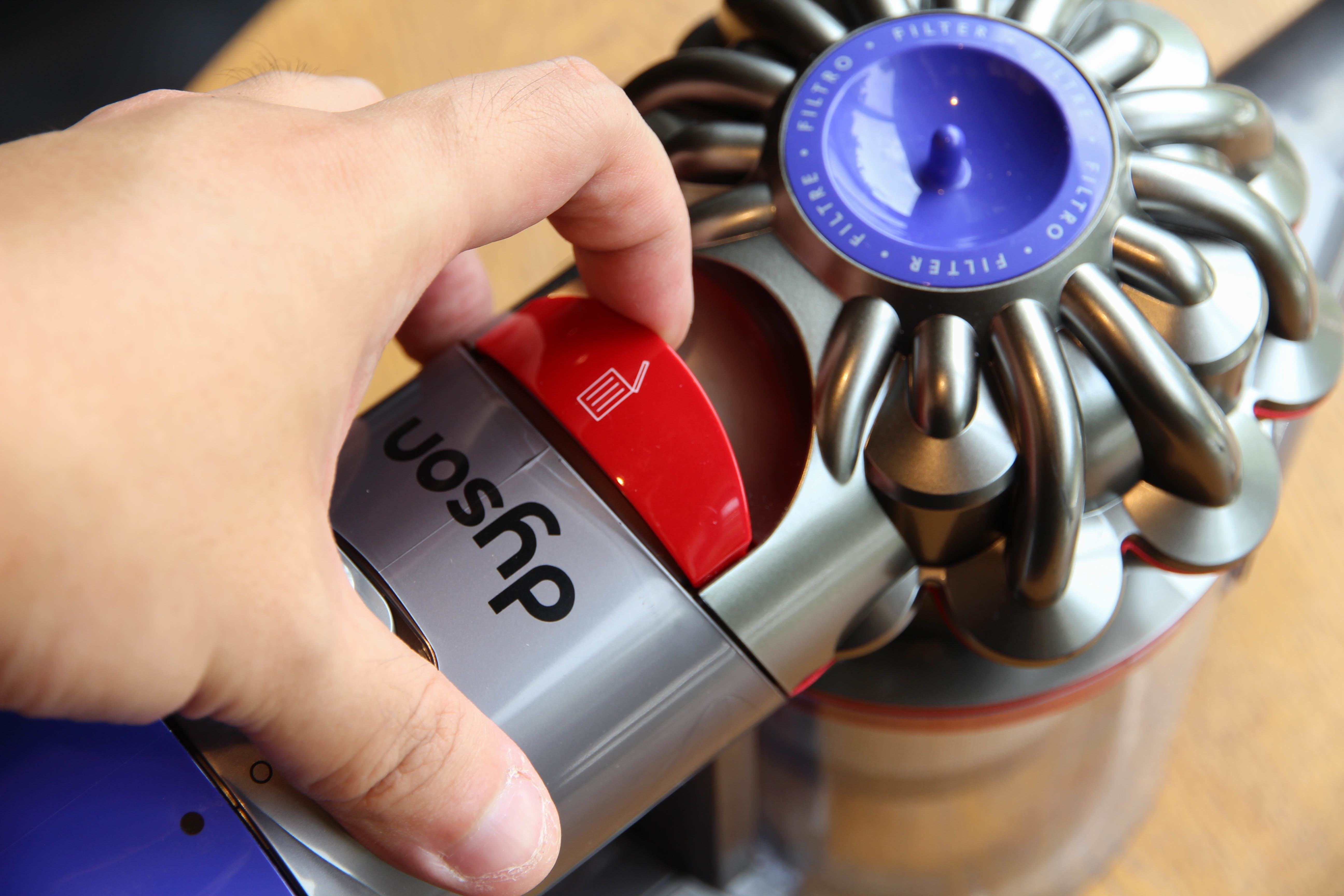 戴森吸尘器v8开箱全过程,戴森吸尘器v8fluffyorigin