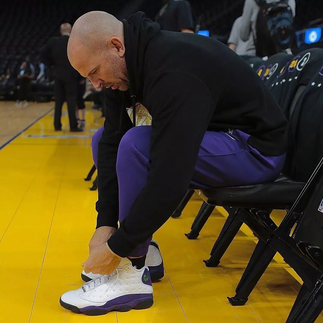 杜兰特球鞋kd13 (杜兰特上脚匡威球鞋)