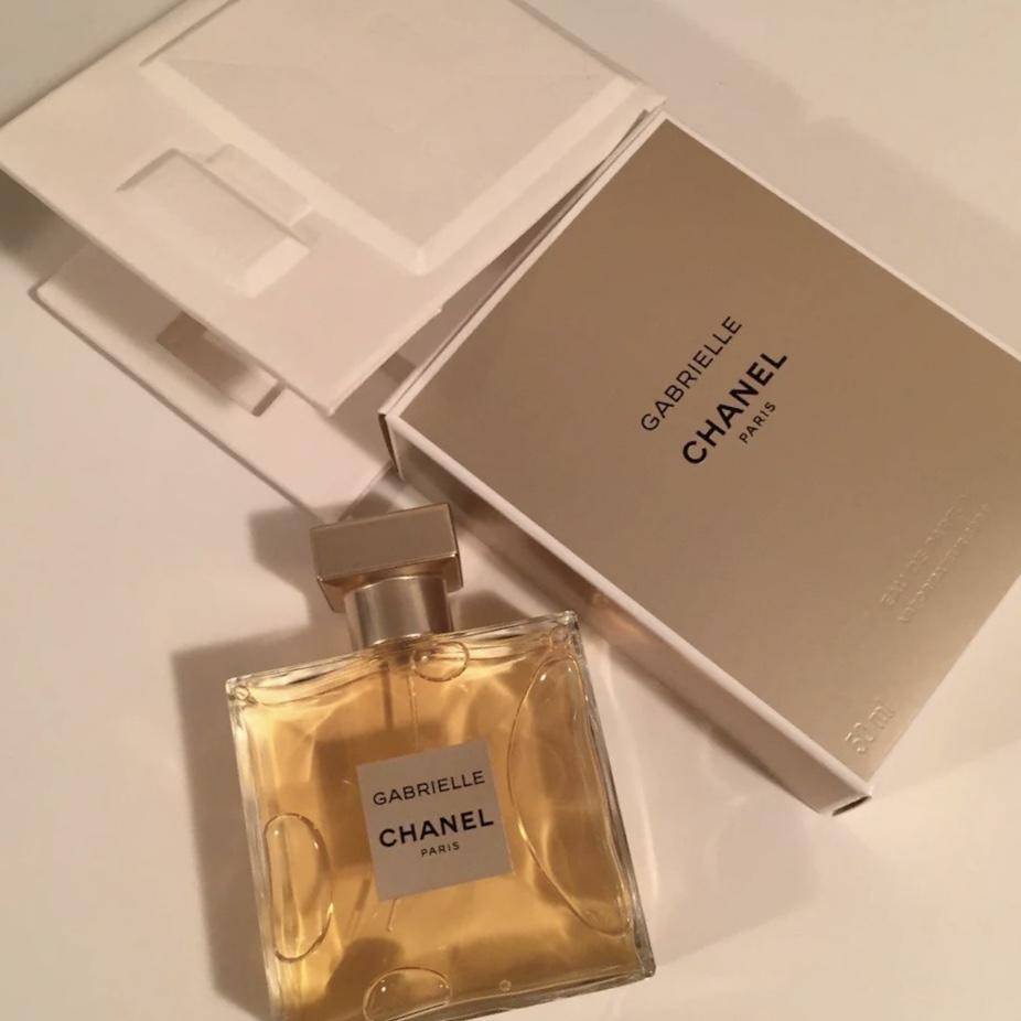 淡淡的花香味大牌香水推荐,最新款独特淡香的香水推荐