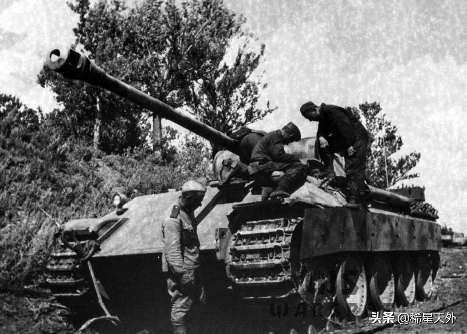 二战最强坦克对比现代最强坦克,二战德国黑豹坦克有多强大
