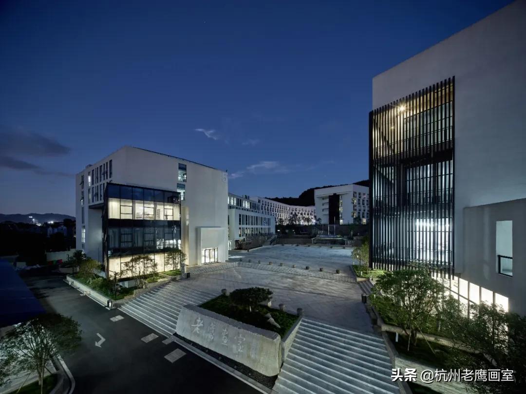 老鹰画室2019招生简章,不是所有的选择都能选择