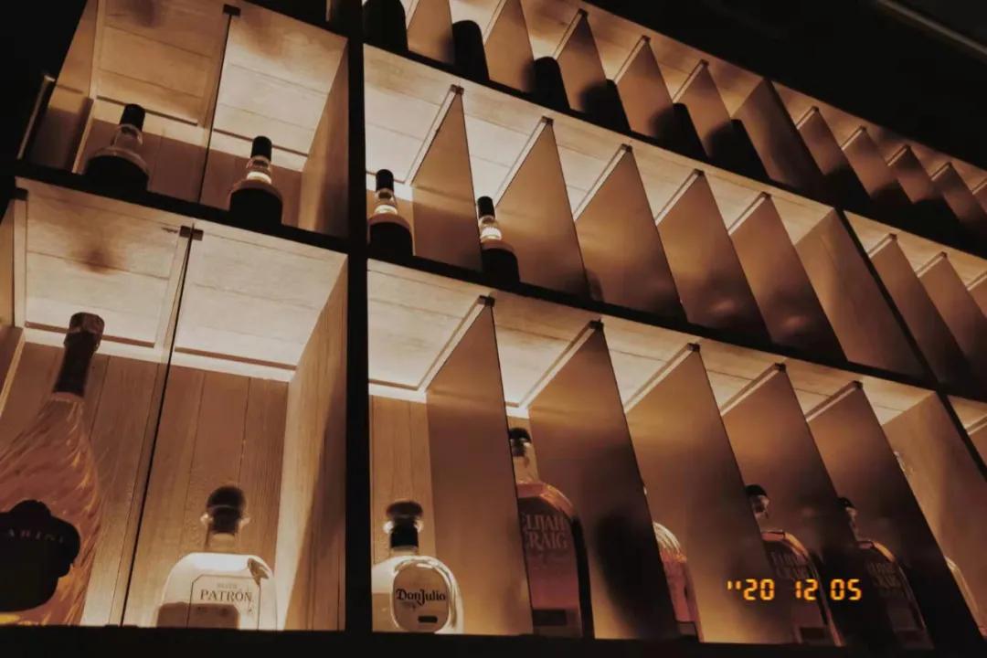 大学毕业，我在西安做调酒师